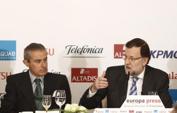 Rajoy eleva al 2,9% la previsión de PIB de 2015 y 2016