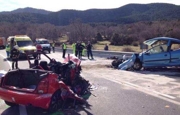 Un accidente de trafico El Tiemblo (Avila) deja cinco personas fallecidas y una mujer herida grave