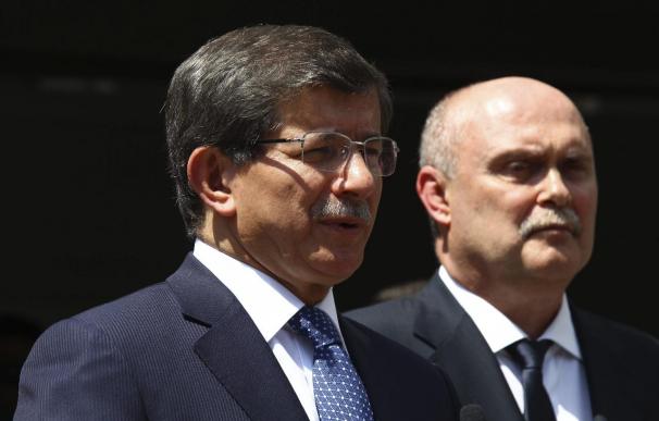 Rajoy felicita a Davutoglu por su nombramiento como primer ministro turco