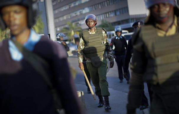 Kenia aprueba una restrictiva ley de seguridad tras un altercado parlamentario