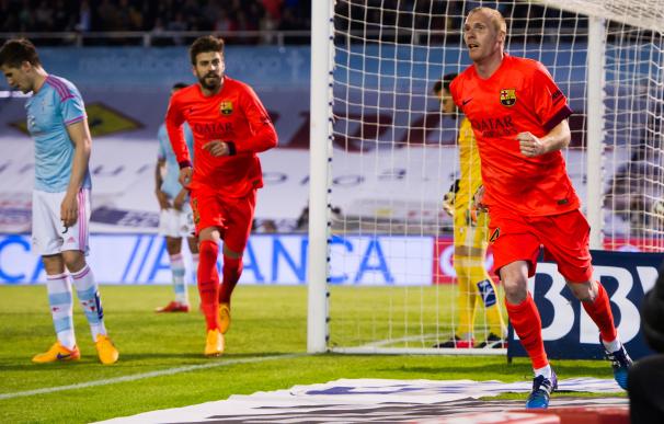 Mathieu volvió a salvar al Barcelona de cabeza.