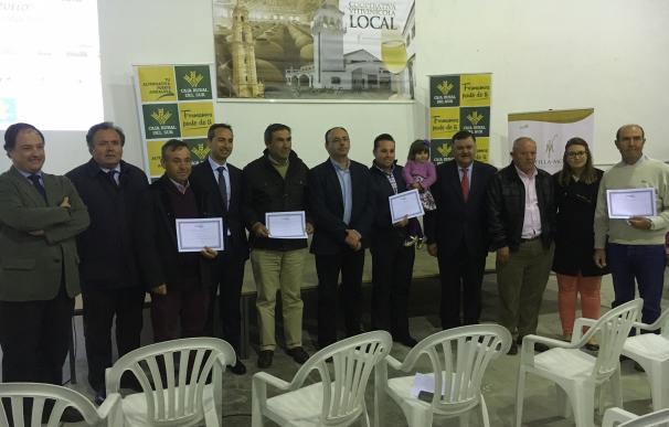 El delegado de Agricultura entrega los premios del concurso primera mancha Mildiu 'Pedro Cabezuelo'