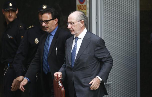 Rato asegura que no entregó "ninguna tarjeta" al exconsejero delegado de Bankia