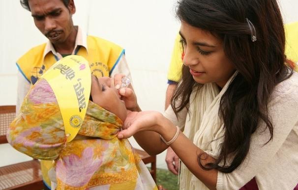 La OMS informa de que los casos de poliomielitis han disminuido más de un 99% desde al año 1988