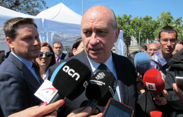 Fernández Díaz recuerda que Otegi está inhabilitado para cualquier cargo público hasta 2021