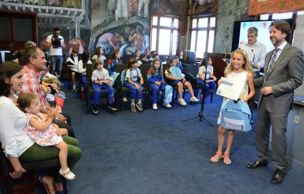 El Cabildo de Tenerife premia los cuentos de 15 niños sobre moda y consumo sostenible
