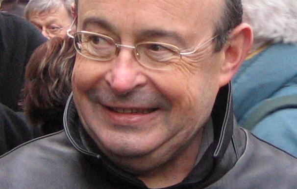 Un senador francés, Jean Germain, se suicida horas antes de ir a juicio por corrupción