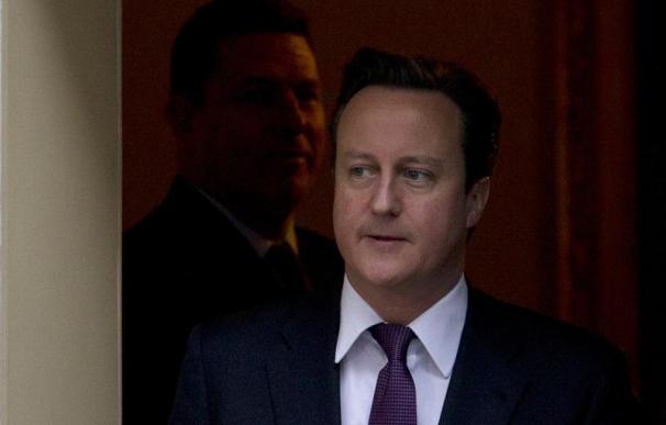 Cameron debe rebajar las tensiones en la coalición británica