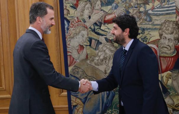 López Miras invita al Rey a visitar la Región con motivo de la celebración del Año Jubilar de Caravaca de la Cruz