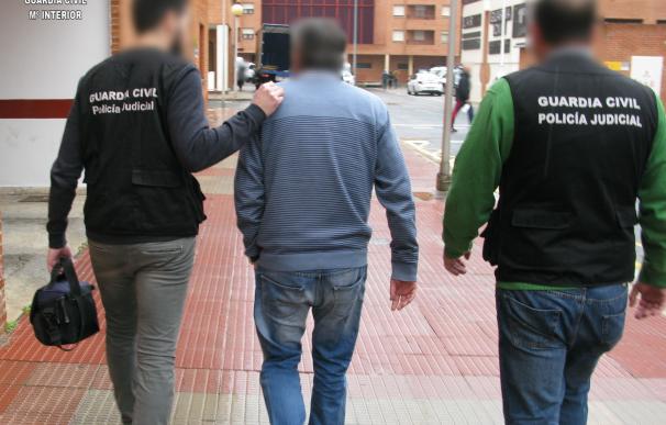 La Guardia Civil detiene en Logroño a un "falso arquitecto" en la Operación Maldoff