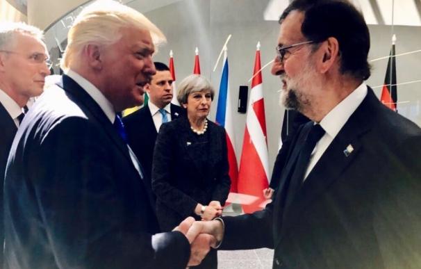 Rajoy y Trump se ven por primera vez en la cumbre de la OTAN