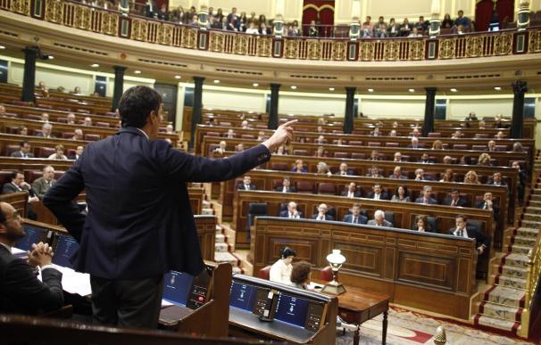 Pedro Sánchez provoca alboroto y protestas en el PP al hablar de "miembros y miembras"