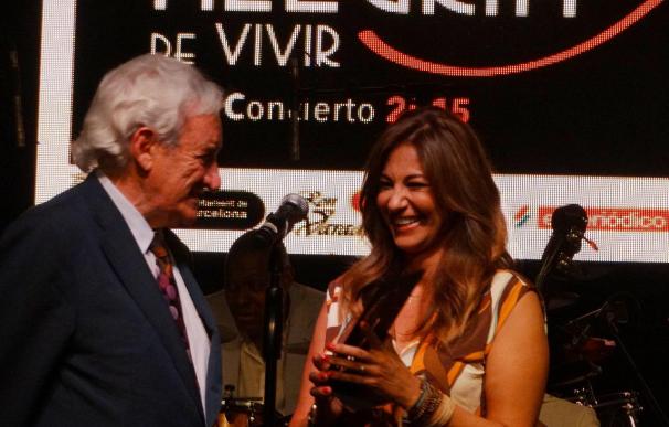 Mariló Montero recoge el 'Premio Alegría de Vivir' 2015, al programa 'La mañana de la 1'