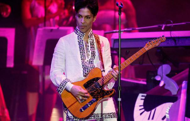 Prince, durante una actuación