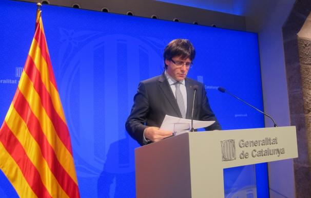 Puigdemont agradece el trabajo de los funcionarios, "comprometidos y responsables"