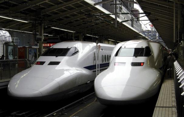 El tren bala nipón cumple 50 años entre añoranzas y planes del futuro