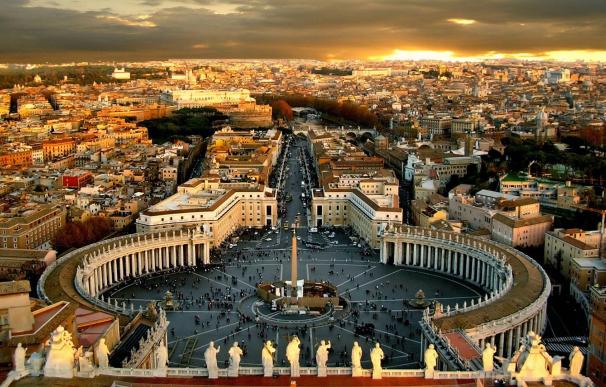 El Vaticano cierra casi 5.000 cuentas bancarias "sospechosas"