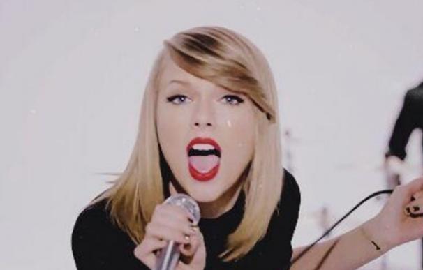 Taylor Swift, disco de platino y récord de ventas