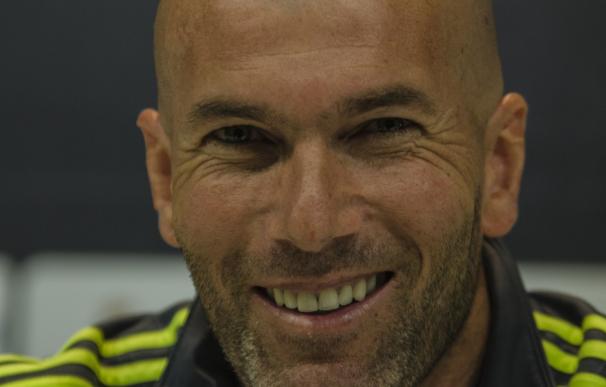 Zidane: "En situaciones difíciles, en el Bernabéu se pueden hacer cosas muy grandes"