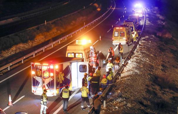 Catorce muertos y 43 heridos, en un accidente de autobús en Cieza