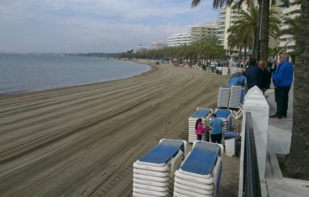 Costas actúa en más de una decena de playas de cara al inicio del verano