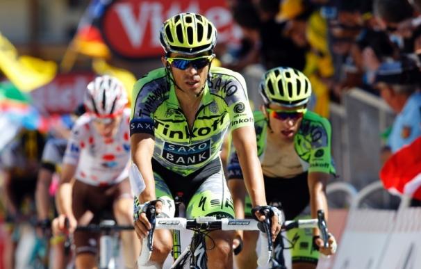 Contador: "Me estoy replanteando el futuro y quizá continúe un poquito más"