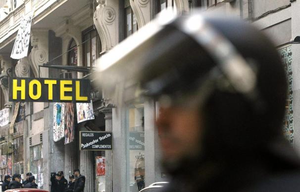 Desalojado el Hotel Madrid tras 50 días tomado por 'okupas'