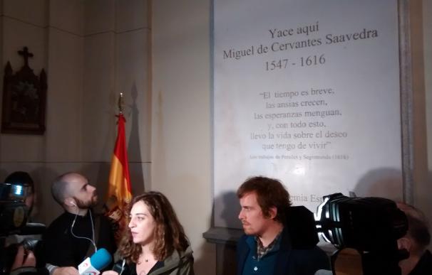 Mayer cree que sería "muy deseable" continuar las visitas a la tumba de Cervantes tras el centenario