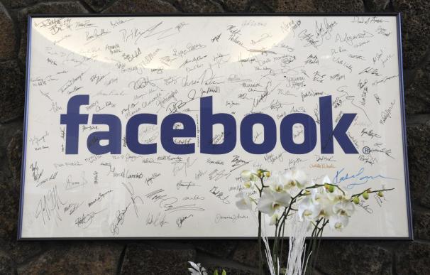 Facebook proyecta salir a la bolsa en el segundo trimestre de 2012, según WSJ