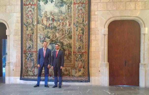 El alcalde de Palma propone al Rey crear un punto de acceso de cruceristas cerca del Palacio de Marivent