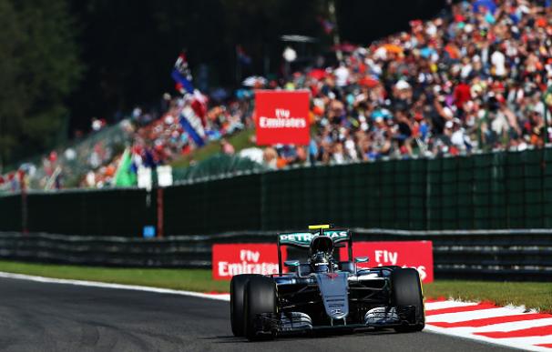 Rosberg logra la pole en Bélgica y Alonso saldrá último por cambiar el motor