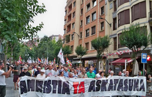 Cientos de personas se manifiestan en Bilbao para pedir la amnistía para los presos de ETA