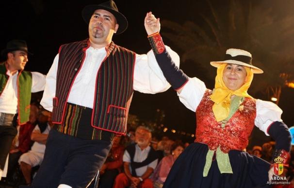 Unos 200 bailarines de cuatro continentes participan desde este jueves en el Festival de Danza de Villablanca