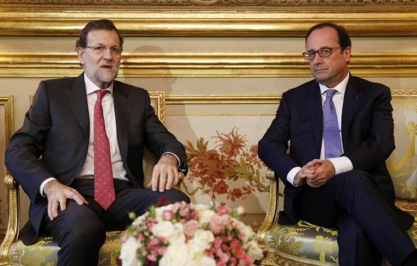 Hollande recibe a Rajoy en el Elíseo para copresidir la XXIV cumbre bilateral