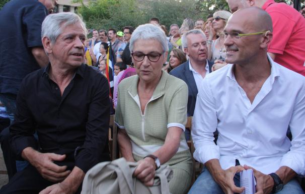 Romeva llama a ensanchar el independentismo frente a un "Estado que apalea Cataluña"