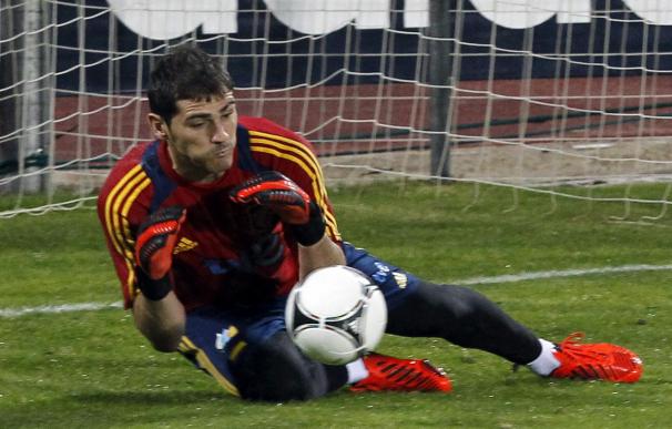 Casillas sigue sumando récords
