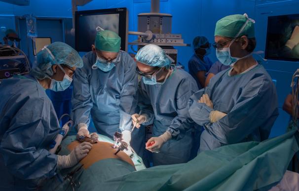 Uno de cada cuatro trasplantes de riñón en el Hospital Clínic es con cirugía robótica