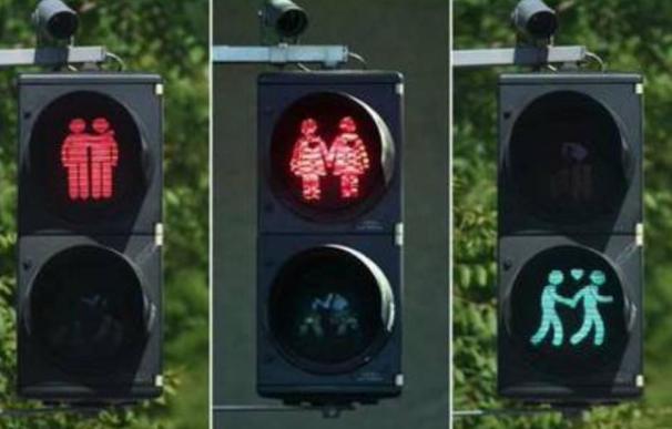 Instalan 'semáforos gay' en Viena