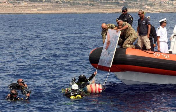Lampedusa, el recuerdo del desastre un año después