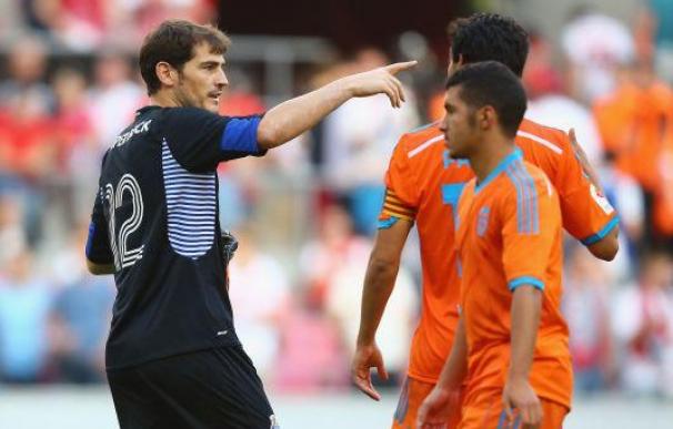 Iker Casillas logra el récord de imbatibilidad en Champions League