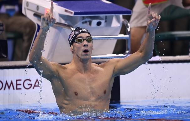Michael Phelps agranda su leyenda y logra dos oros más en media hora