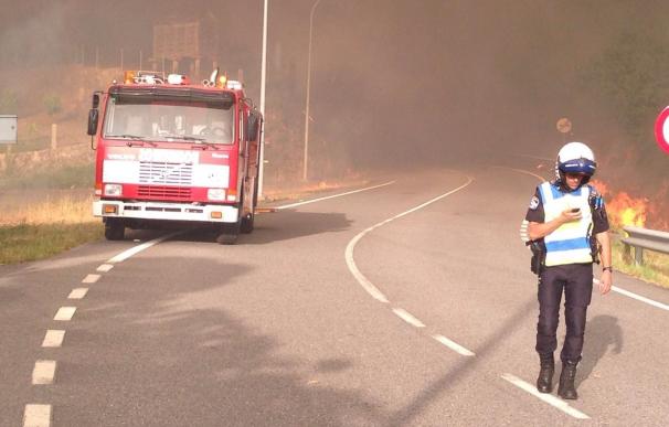 Activo un incendio en A Laracha (A Coruña)