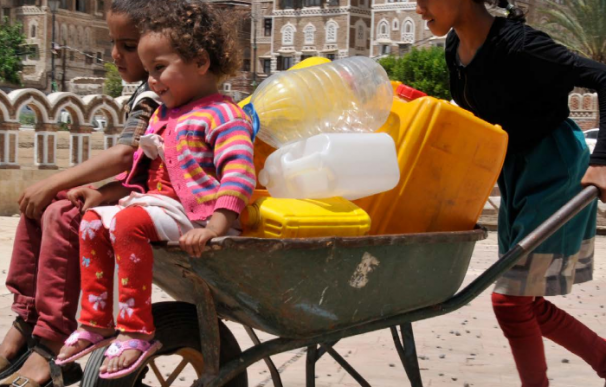 Cada día 8 niños son asesinados o mutilados en Yemen / UNICEF