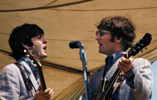 Diez fotografías inéditas de los Beatles se venderán en España por precios entre 157 y 547 euros