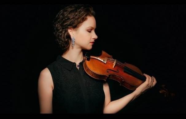 La violinista Hilary Hahn dará su único concierto en Mallorca en el festival 'Formentor Sunset Classics'
