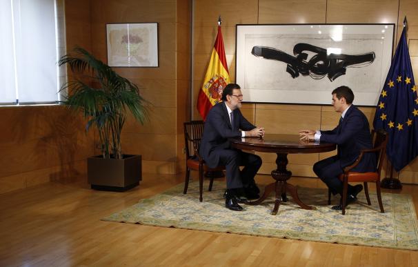 Los negociadores confirman que Rajoy y Rivera están "implicados" y muy al tanto de la evolución del diálogo