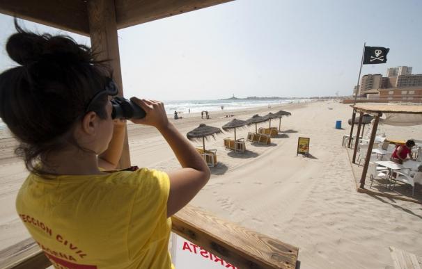 Los puestos de vigilancia de playas del Plan Copla izan la bandera verde en la mayoría de playas