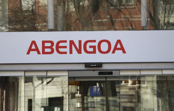 (Amp.) Abengoa espera contar antes de finales de septiembre con el respaldo del 75% de sus acreedores al plan