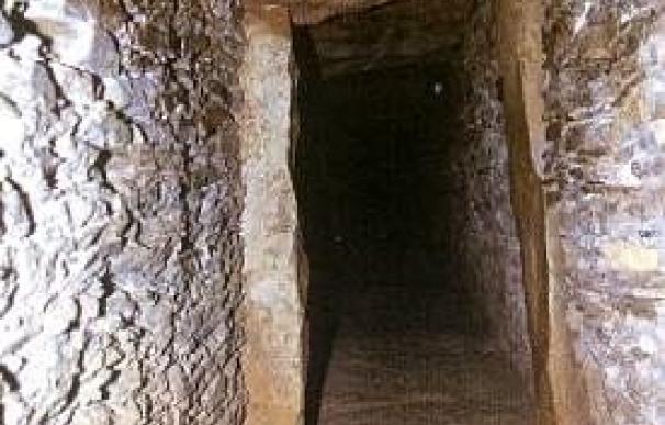 Los conservacionistas critican el "desinterés" de las administraciones por los dólmenes de Valencina