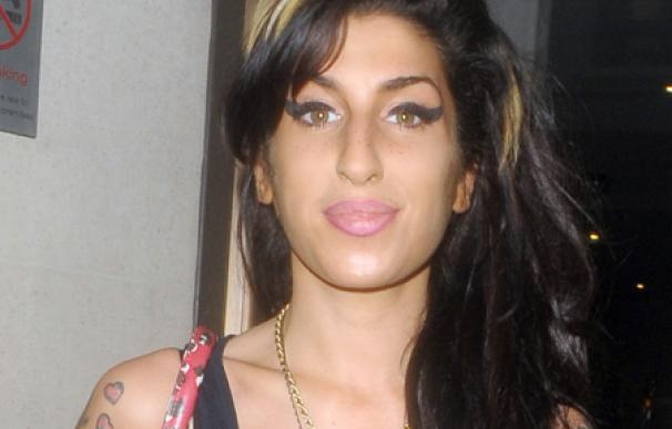Amy Winehouse, descontenta con su tema para James Bond